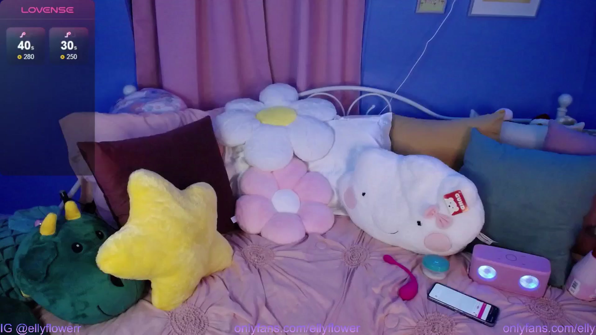 Gallery image thumbnail from Ellyflower's myfreecams stream on, 08/11/2024, 02:21 image 1 of 20
