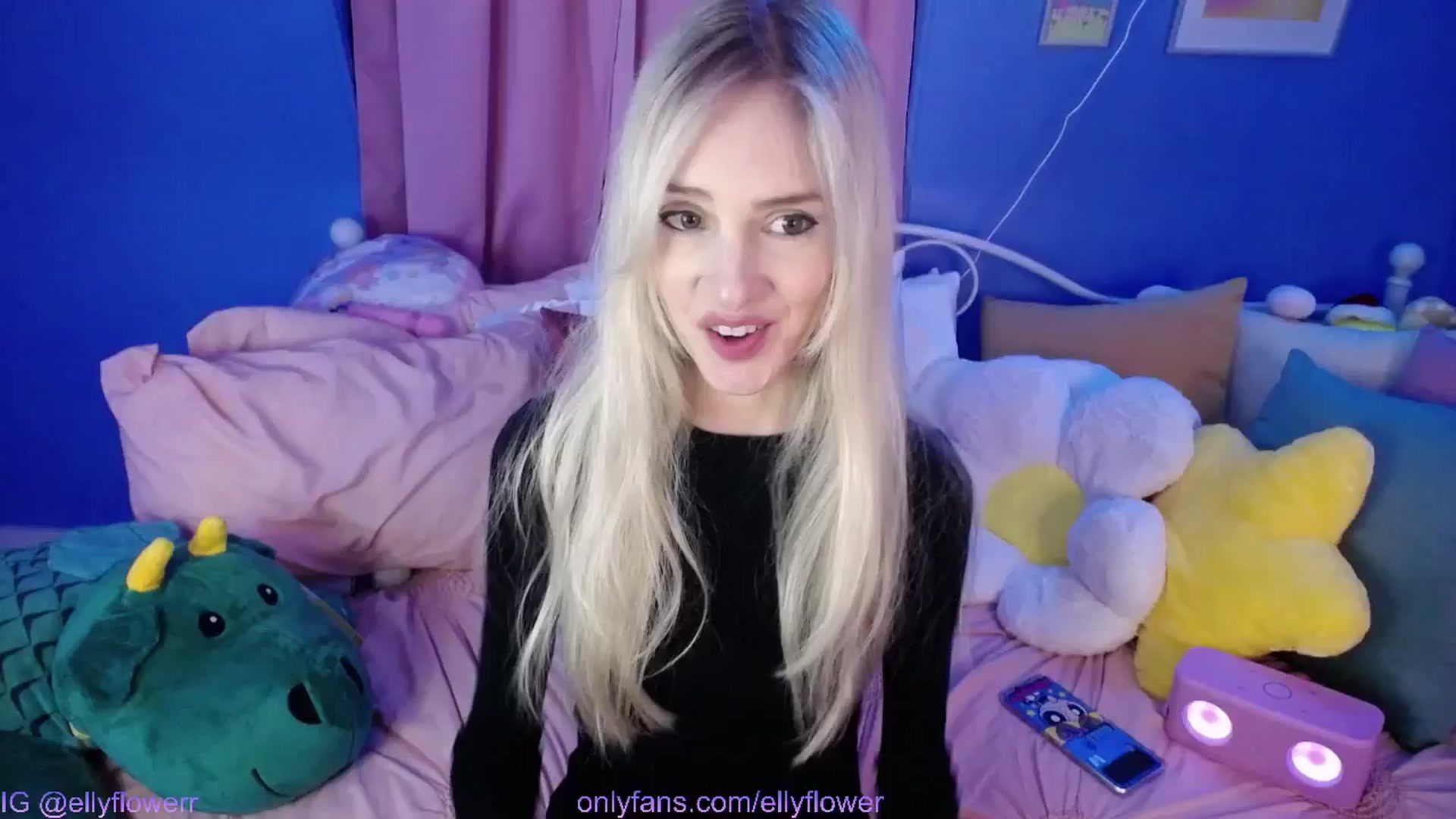 Gallery image thumbnail from Ellyflower's myfreecams stream on, 10/11/2024, 24:00 image 1 of 20