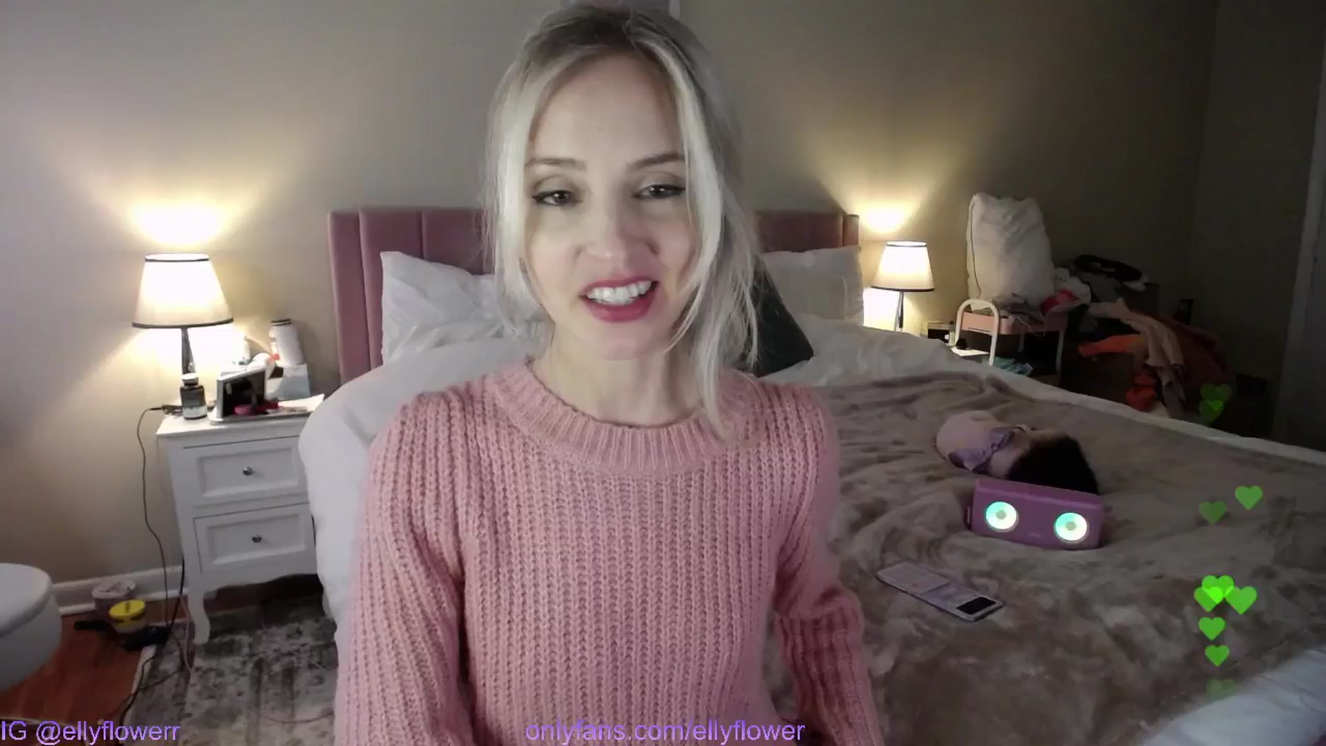 Gallery image thumbnail from Ellyflower's myfreecams stream on, 02/16/2025, 24:02 image 18 of 20