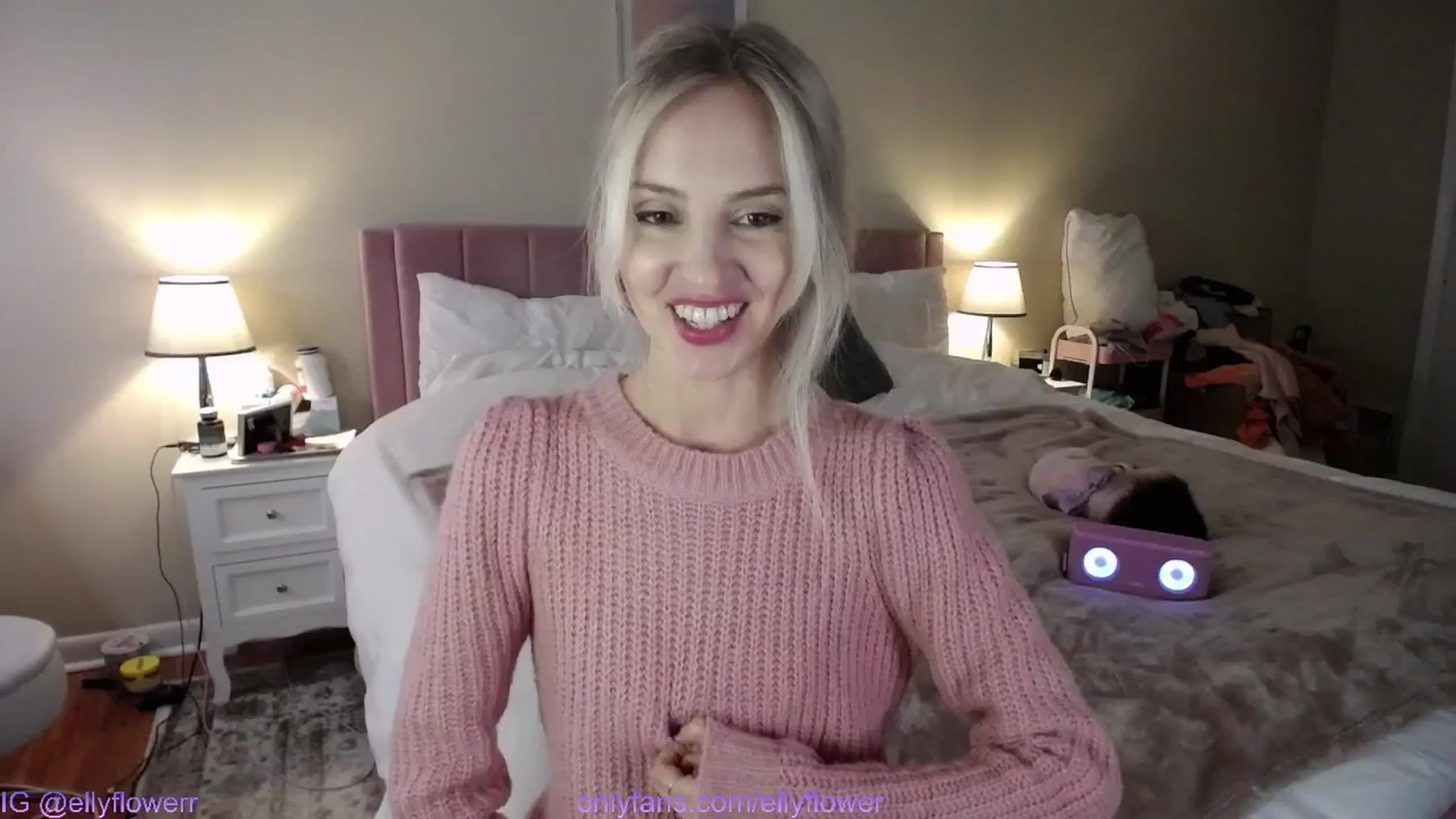 Gallery image thumbnail from Ellyflower's myfreecams stream on, 02/16/2025, 01:53 image 5 of 20