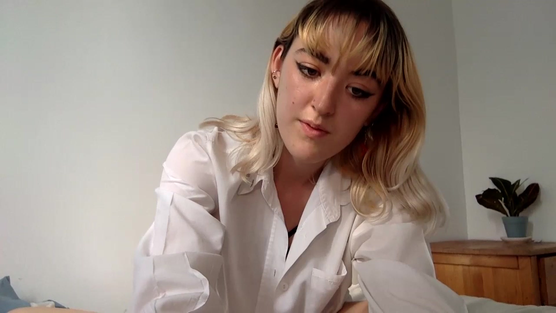 Gallery image thumbnail from Eloise_2001's myfreecams stream on, 07/02/2023, 21:52 image 5 of 20