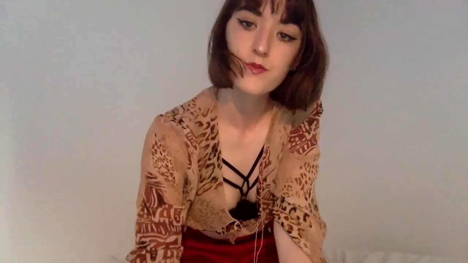 Gallery image thumbnail from Eloise_2001's myfreecams stream on, 08/21/2023, 19:52 image 8 of 20