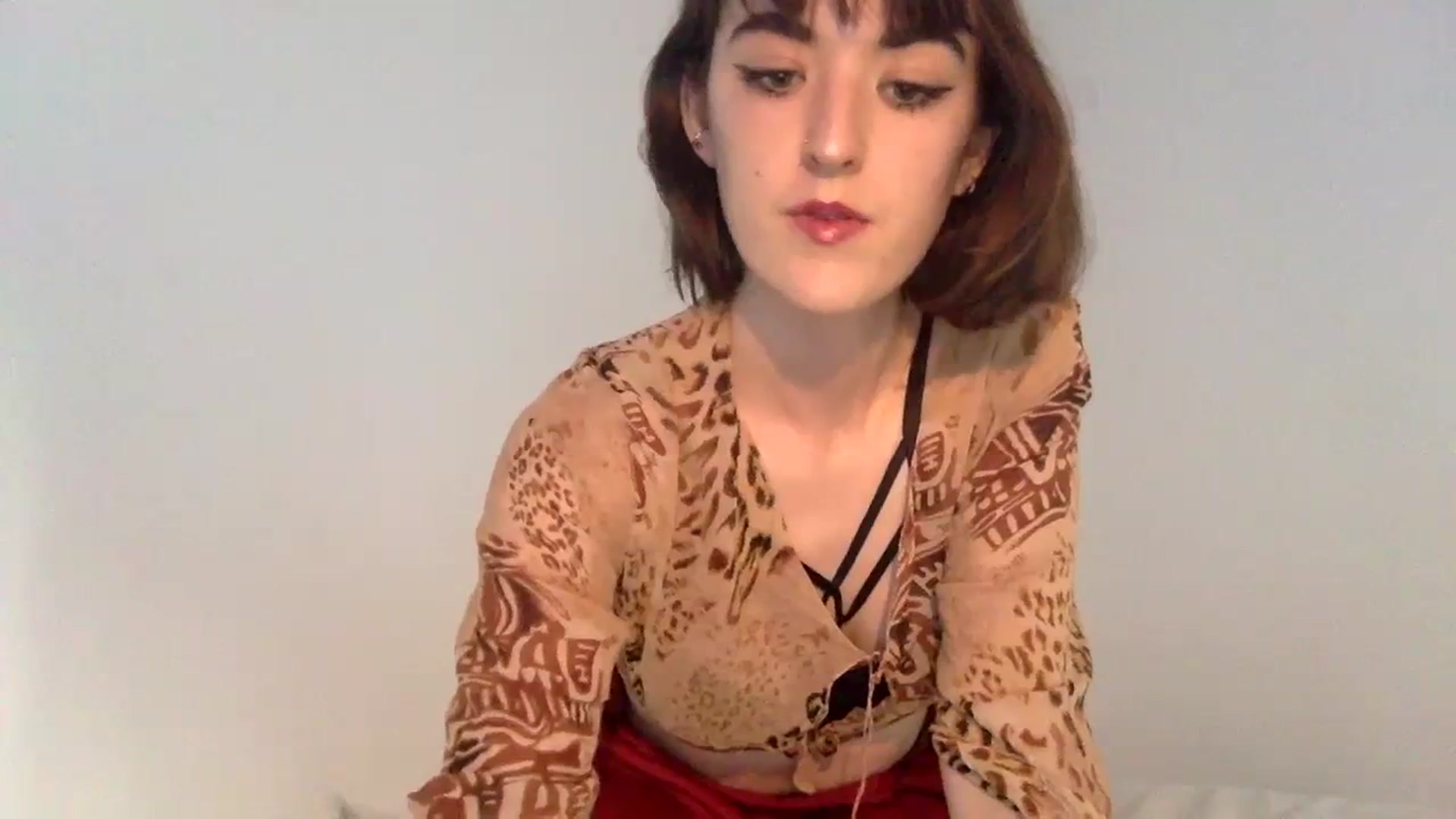 Gallery image thumbnail from Eloise_2001's myfreecams stream on, 08/21/2023, 19:52 image 12 of 20