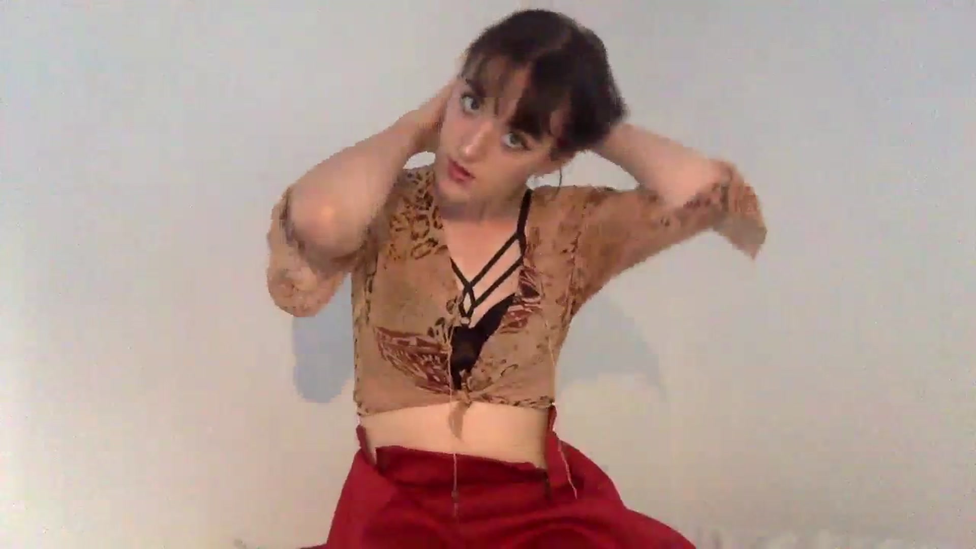 Gallery image thumbnail from Eloise_2001's myfreecams stream on, 08/21/2023, 19:52 image 11 of 20
