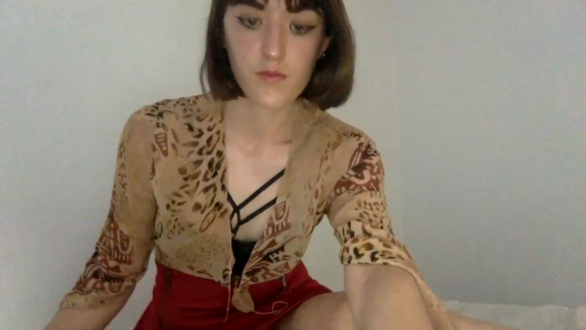 Gallery image thumbnail from Eloise_2001's myfreecams stream on, 08/21/2023, 21:10 image 7 of 20