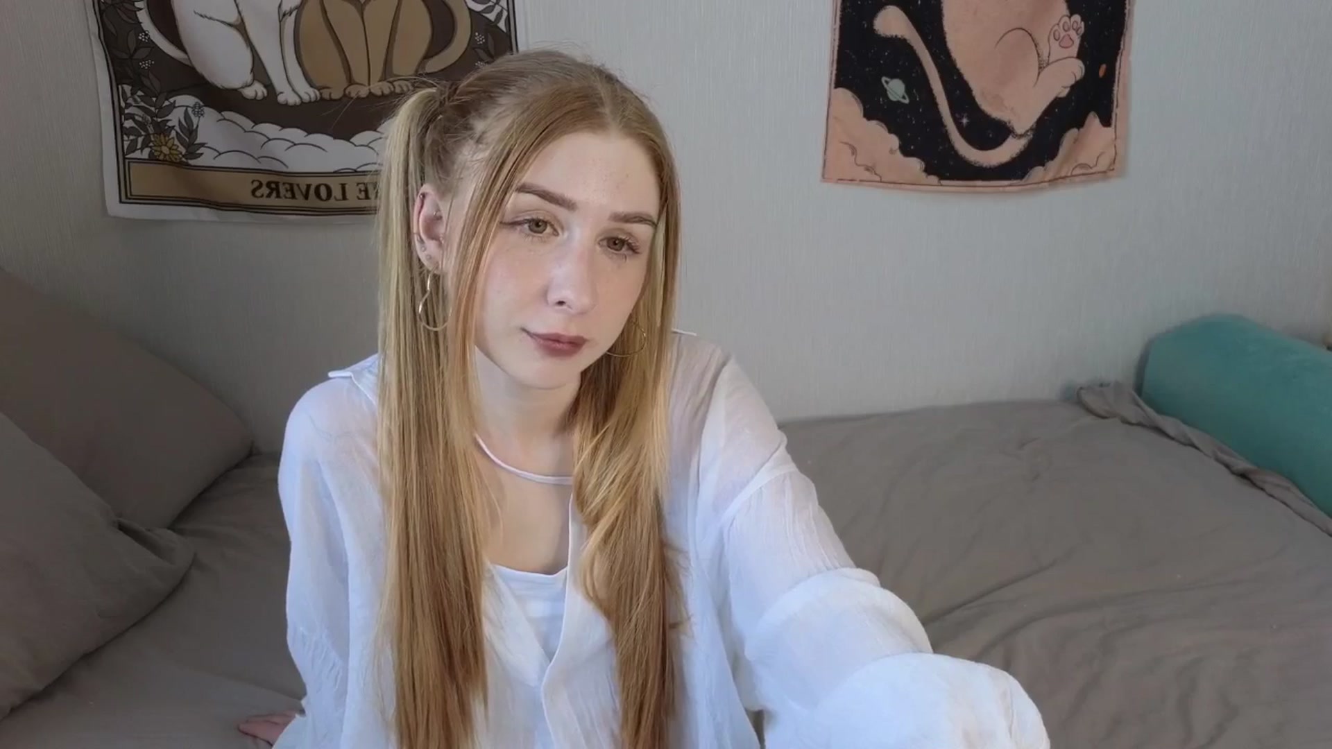 Gallery image thumbnail from ElonaGinger's myfreecams stream on, 01/28/2026, 11:26 image 16 of 20