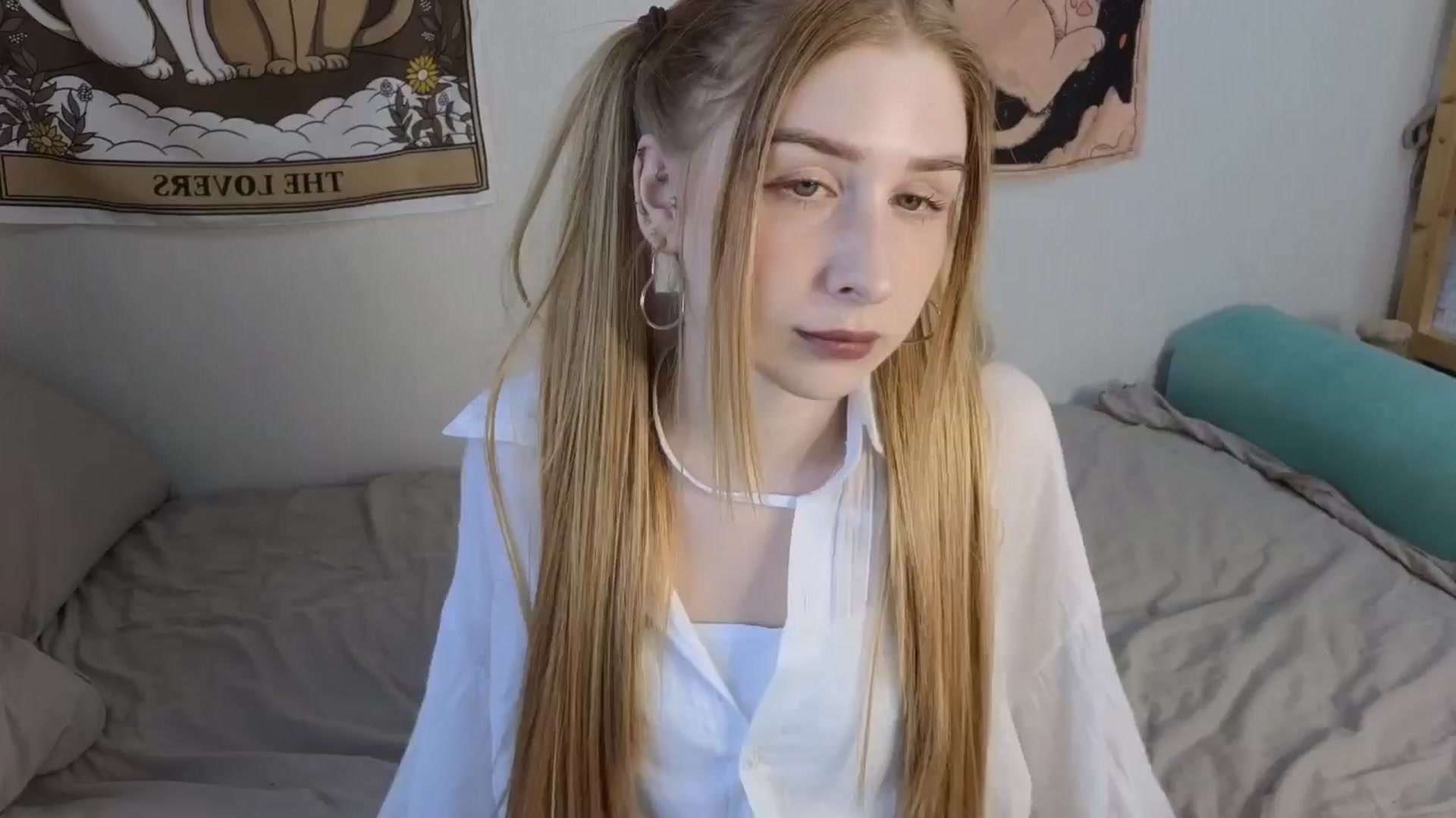 Gallery image thumbnail from ElonaGinger's myfreecams stream on, 01/28/2026, 12:47 image 10 of 20