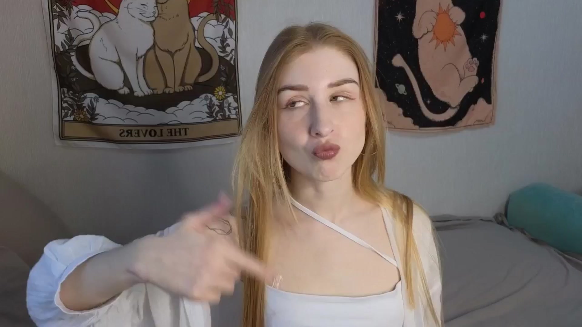 Gallery image thumbnail from ElonaGinger's myfreecams stream on, 01/29/2026, 13:22 image 7 of 20