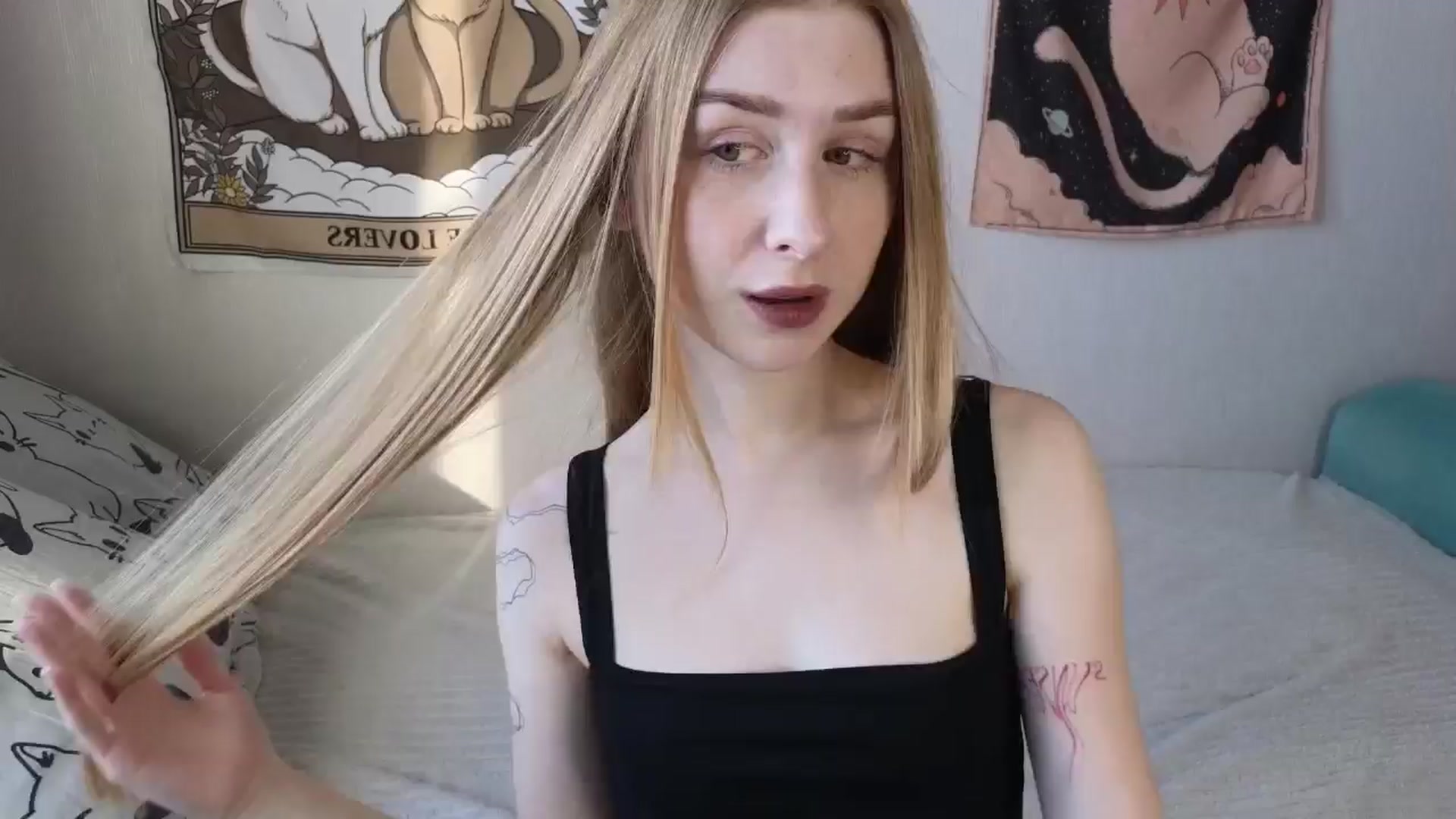 Gallery image thumbnail from ElonaGinger's myfreecams stream on, 02/09/2026, 12:14 image 1 of 20