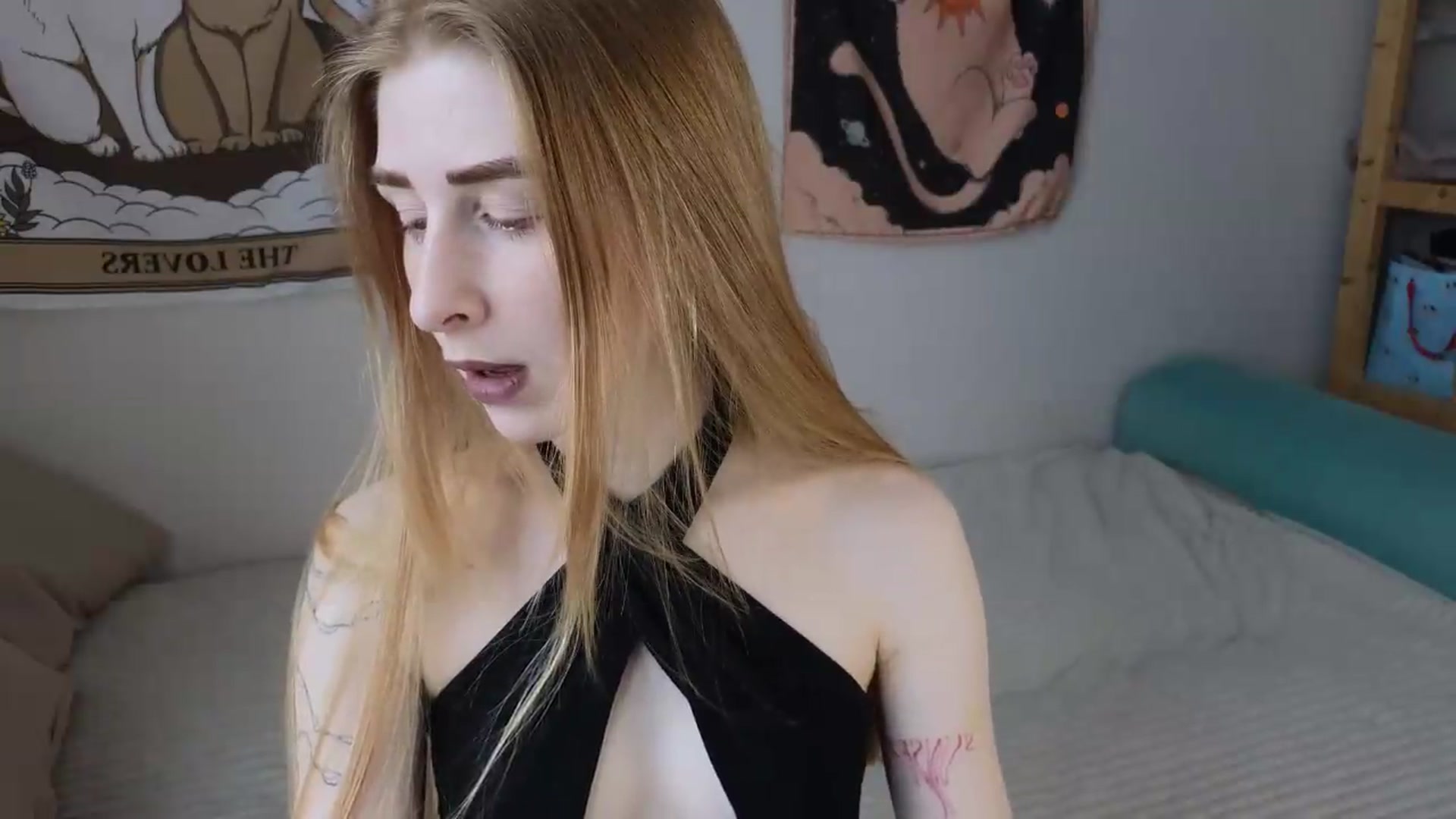 Gallery image thumbnail from ElonaGinger's myfreecams stream on, 05/19/2026, 11:49 image 7 of 20
