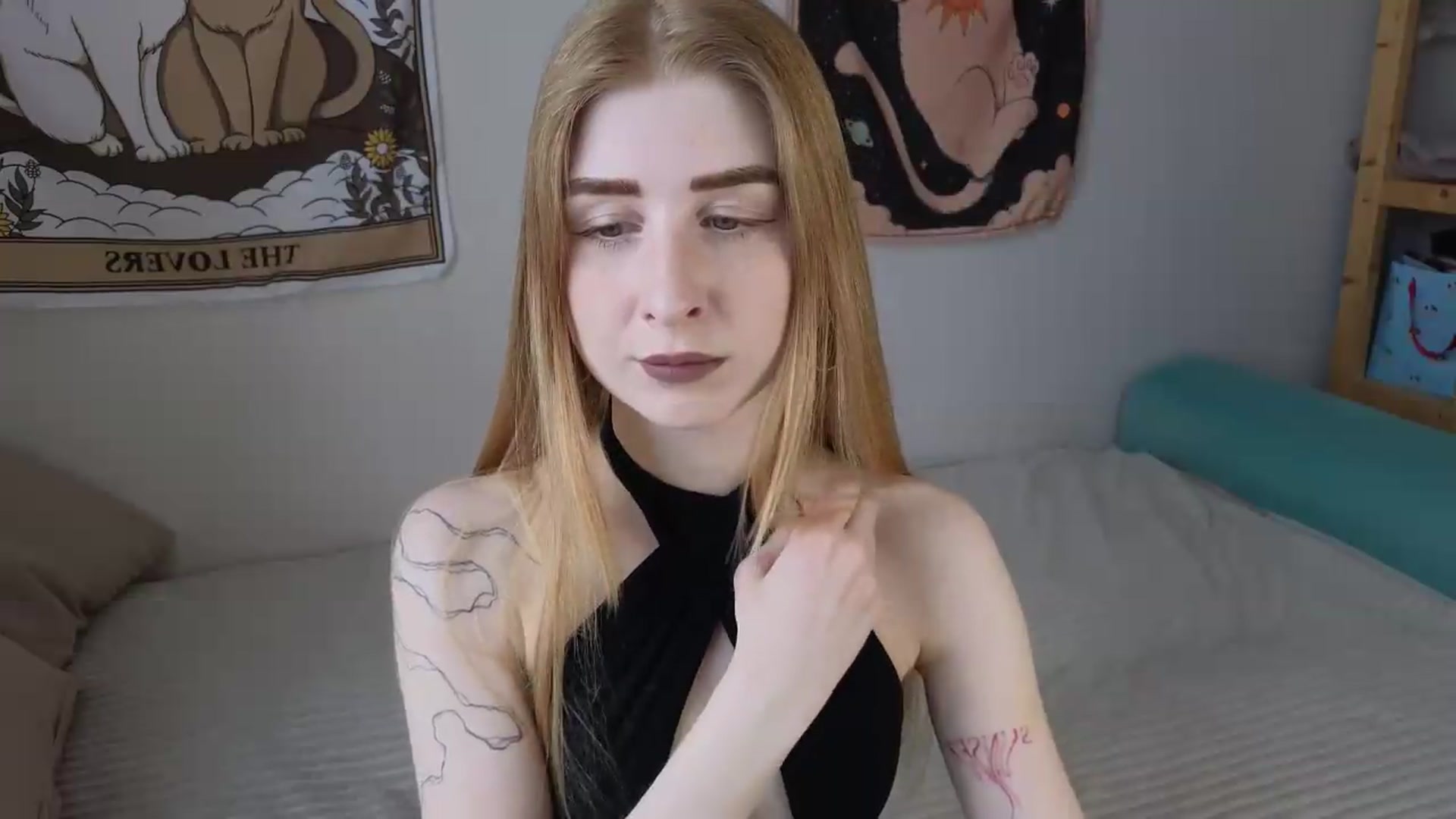 Gallery image thumbnail from ElonaGinger's myfreecams stream on, 05/19/2026, 11:49 image 12 of 20