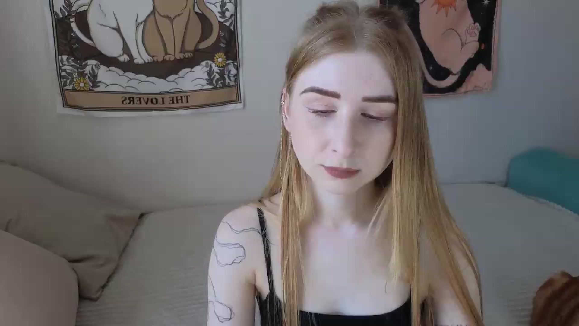 Gallery image thumbnail from ElonaGinger's myfreecams stream on, 05/21/2026, 12:34 image 13 of 20