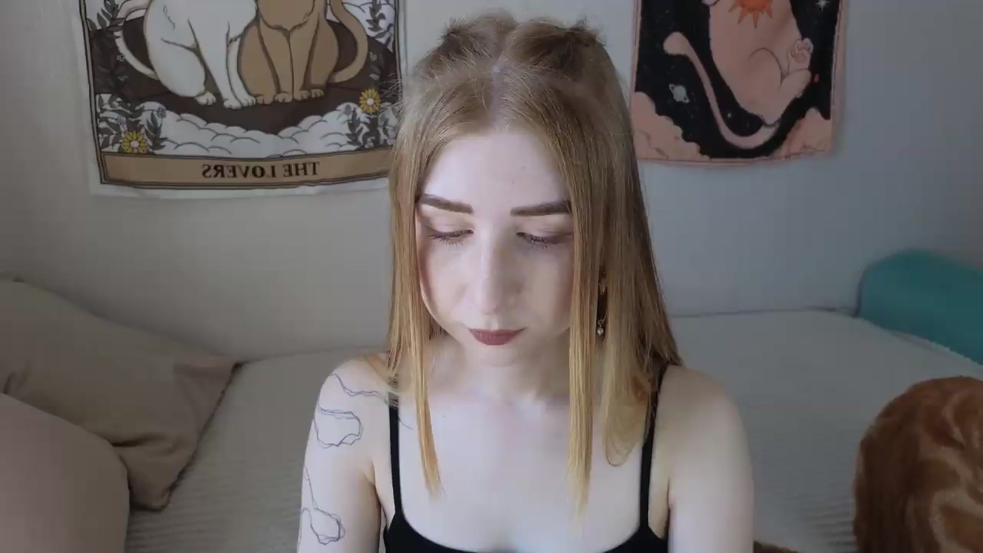 Gallery image thumbnail from ElonaGinger's myfreecams stream on, 05/21/2026, 12:34 image 9 of 20