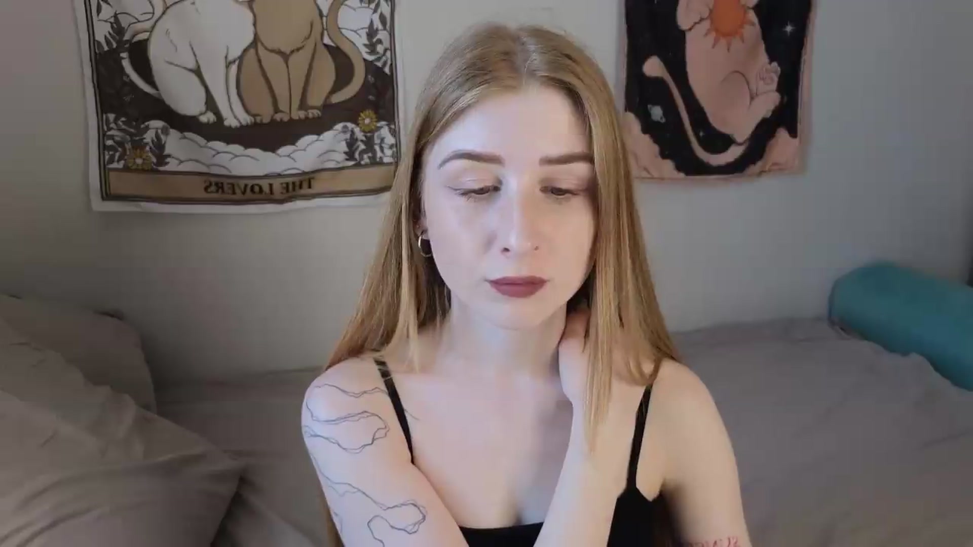 Gallery image thumbnail from ElonaGinger's myfreecams stream on, 05/27/2026, 13:20 image 18 of 20