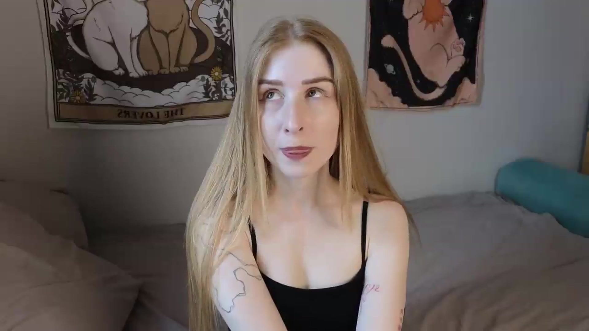 Gallery image thumbnail from ElonaGinger's myfreecams stream on, 05/27/2026, 13:20 image 13 of 20