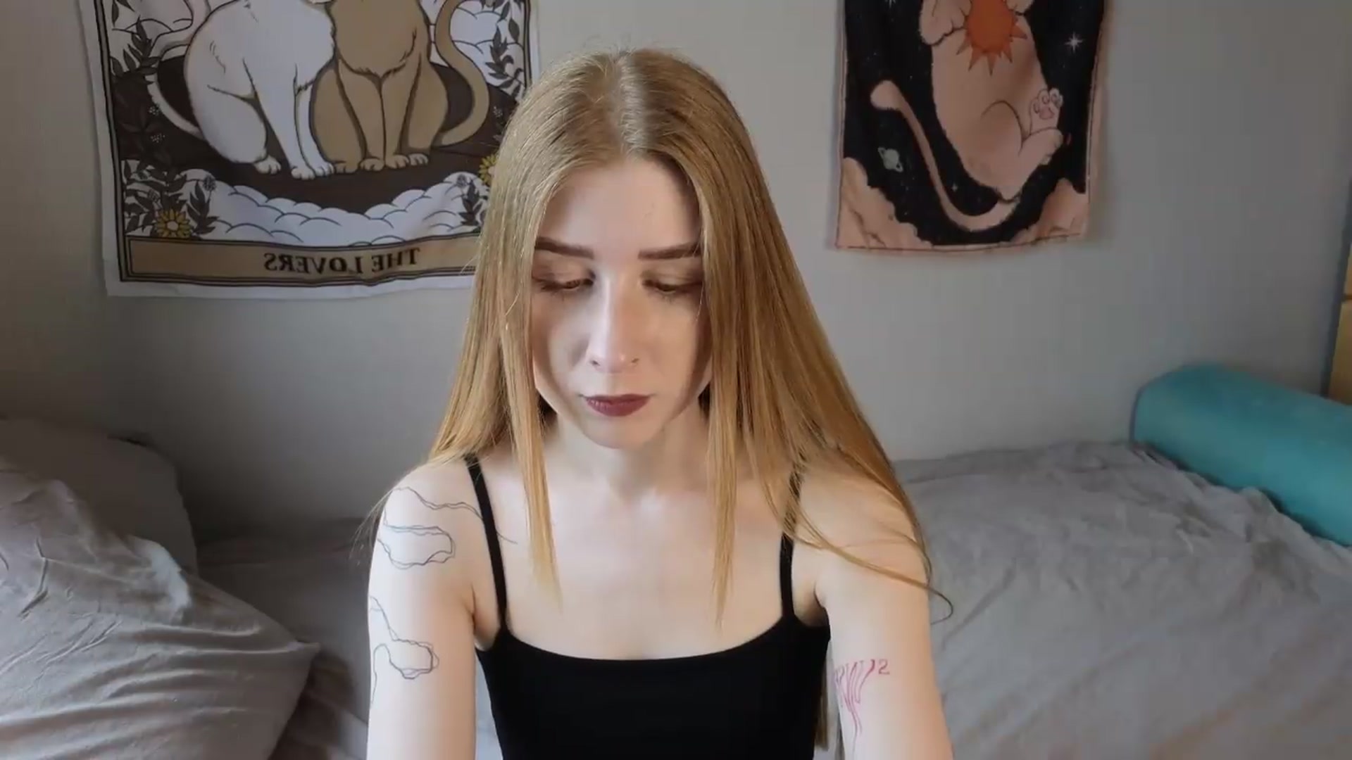 Gallery image thumbnail from ElonaGinger's myfreecams stream on, 05/27/2026, 13:20 image 4 of 20