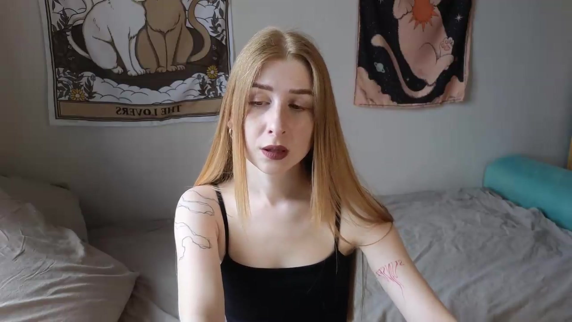 Gallery image thumbnail from ElonaGinger's myfreecams stream on, 05/27/2026, 13:20 image 8 of 20