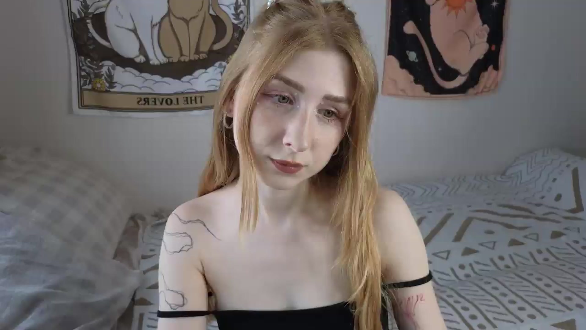 Gallery image thumbnail from ElonaGinger's myfreecams stream on, 06/22/2026, 12:23 image 12 of 20
