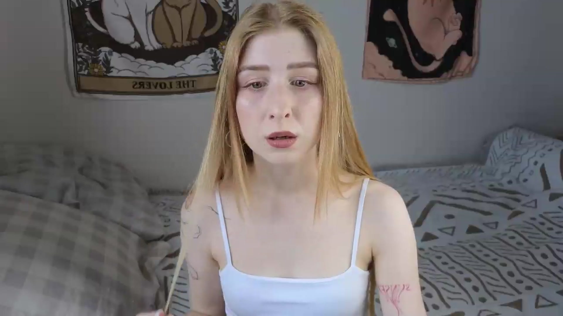 Gallery image thumbnail from ElonaGinger's myfreecams stream on, 06/24/2026, 11:51 image 17 of 20