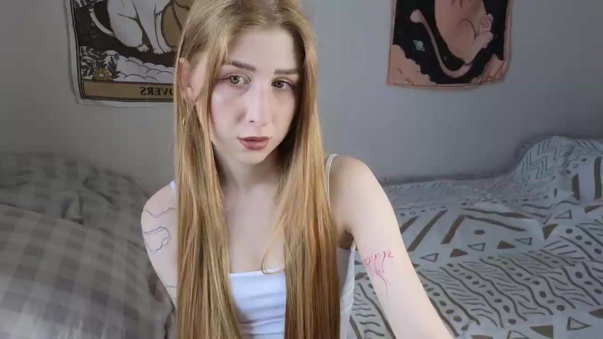 Gallery image thumbnail from ElonaGinger's myfreecams stream on, 06/24/2026, 12:11 image 18 of 20