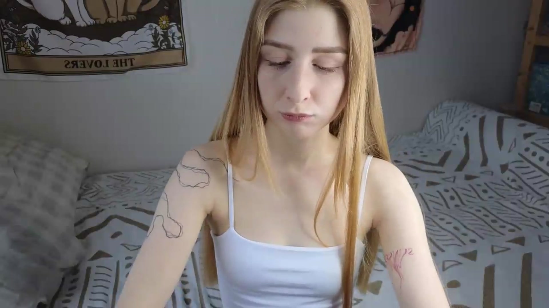 Gallery image thumbnail from ElonaGinger's myfreecams stream on, 06/25/2026, 13:08 image 19 of 20