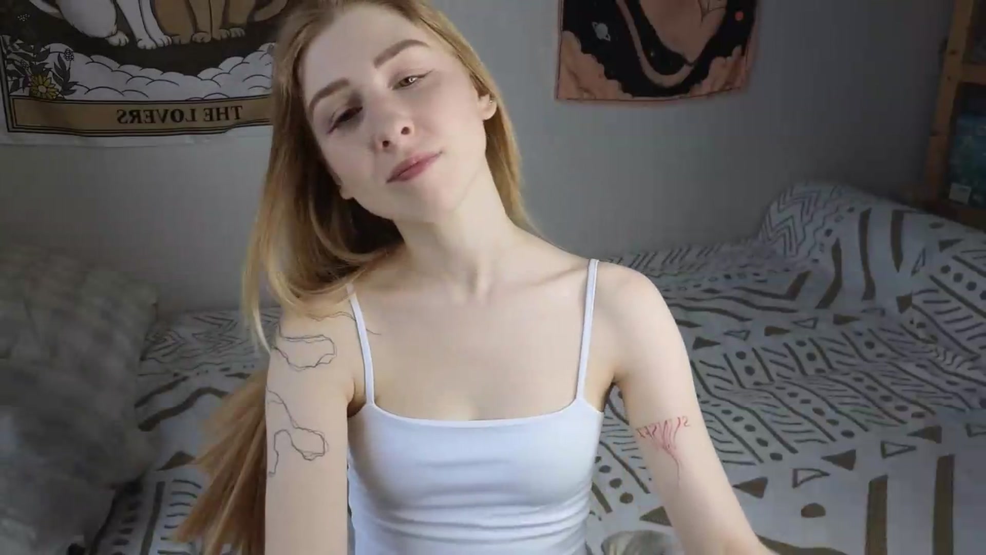 Gallery image thumbnail from ElonaGinger's myfreecams stream on, 06/25/2026, 13:08 image 16 of 20