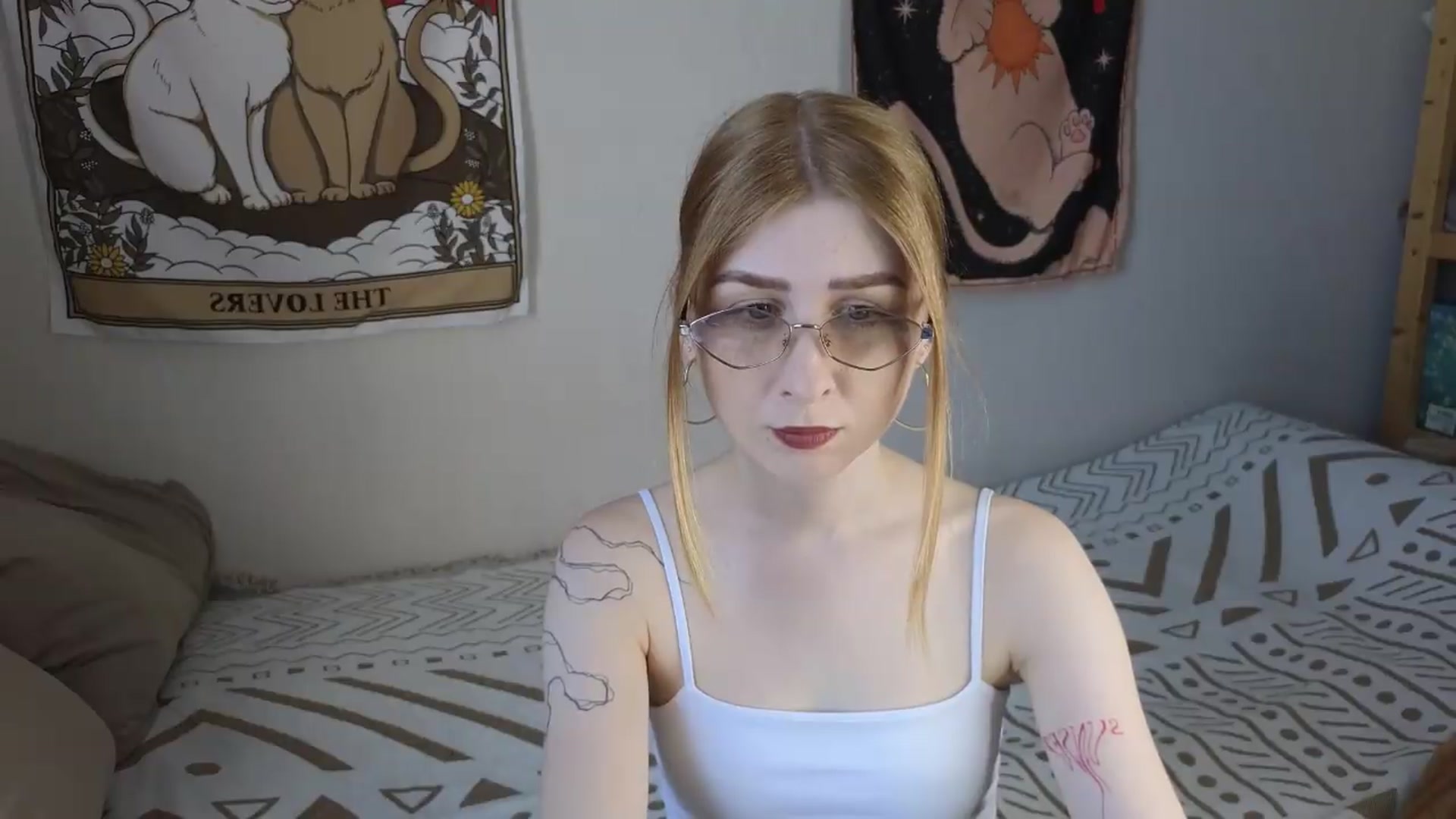 Gallery image thumbnail from ElonaGinger's myfreecams stream on, 07/03/2026, 11:37 image 9 of 20