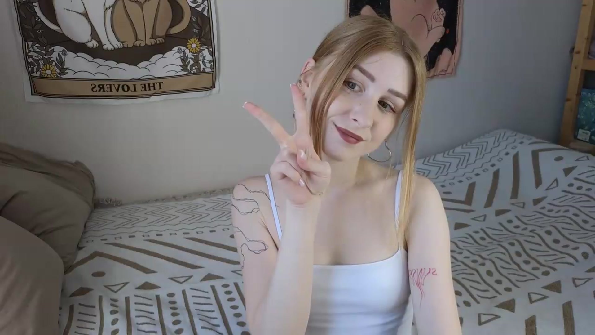 Gallery image thumbnail from ElonaGinger's myfreecams stream on, 07/03/2026, 11:37 image 16 of 20