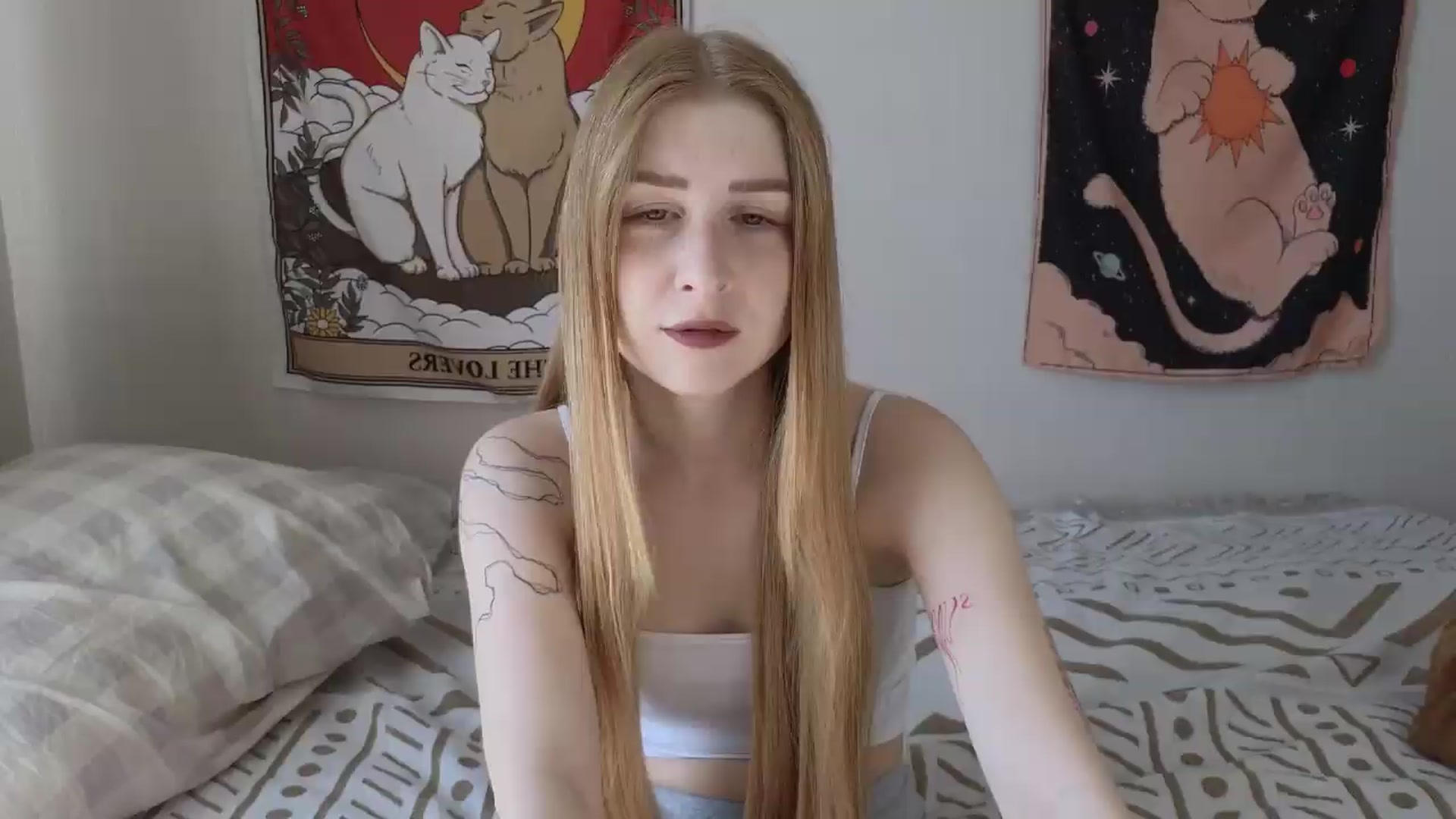 Gallery image thumbnail from ElonaGinger's myfreecams stream on, 07/15/2026, 13:33 image 15 of 20