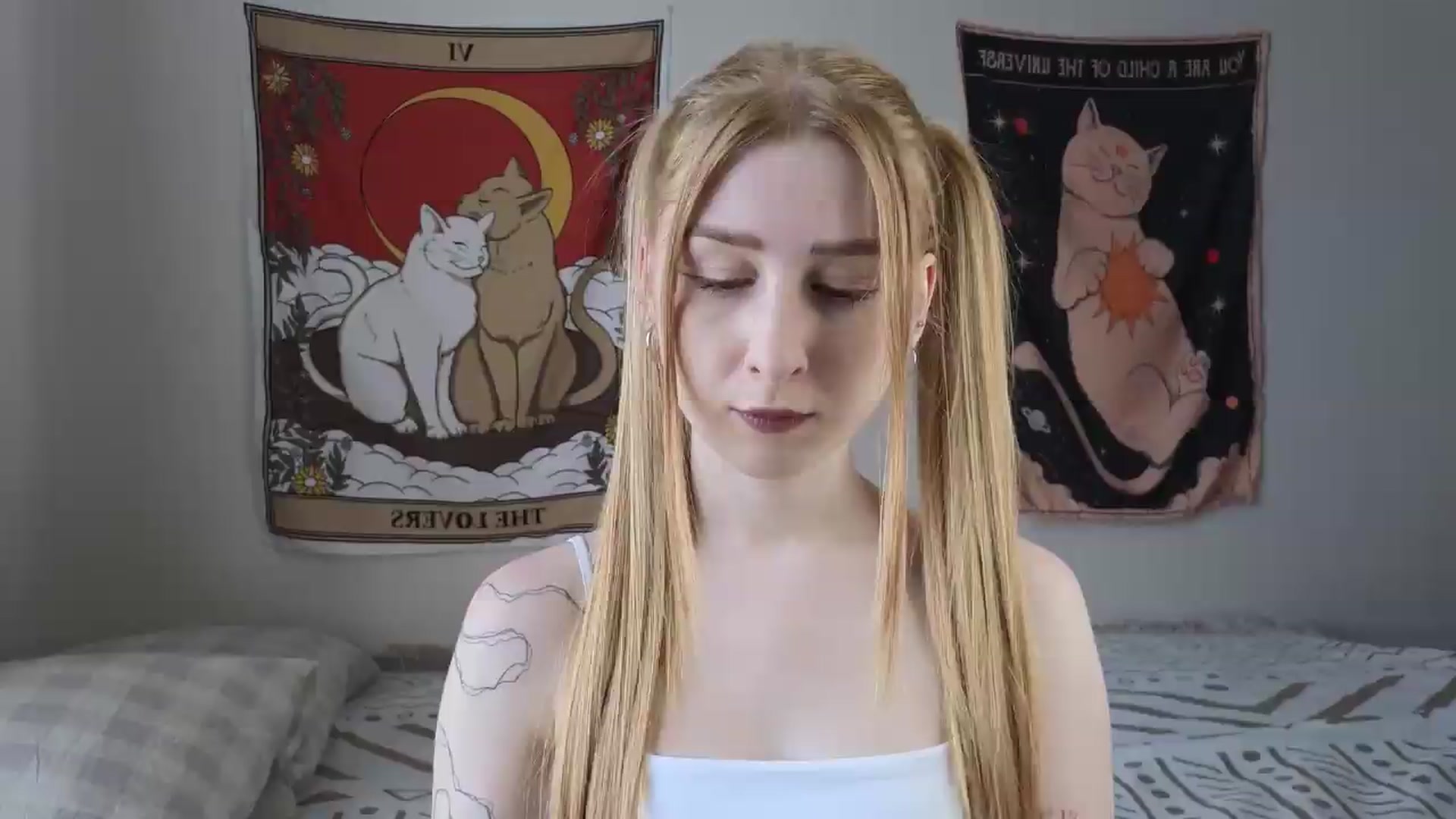 Gallery image thumbnail from ElonaGinger's myfreecams stream on, 07/23/2026, 11:49 image 1 of 20