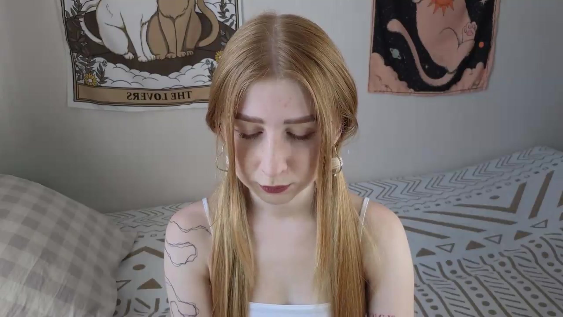 Gallery image thumbnail from ElonaGinger's myfreecams stream on, 07/27/2026, 12:21 image 5 of 20