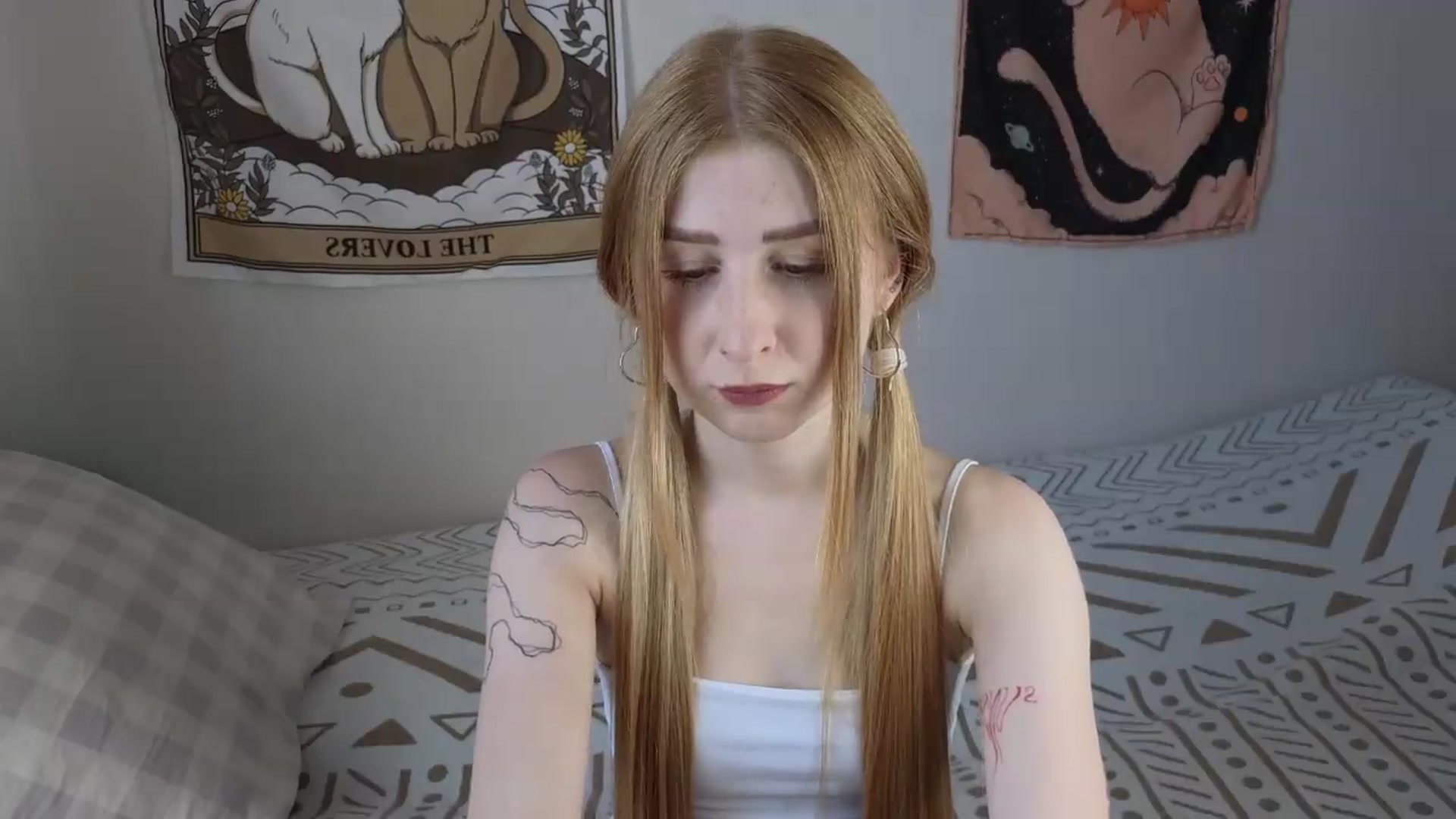Gallery image thumbnail from ElonaGinger's myfreecams stream on, 07/27/2026, 12:21 image 11 of 20