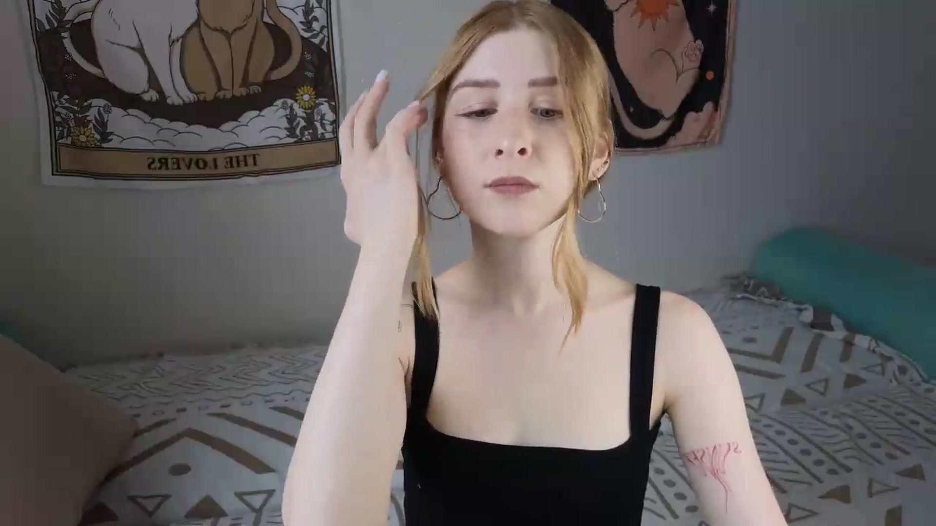Gallery image thumbnail from ElonaGinger's myfreecams stream on, 07/29/2026, 11:08 image 18 of 20