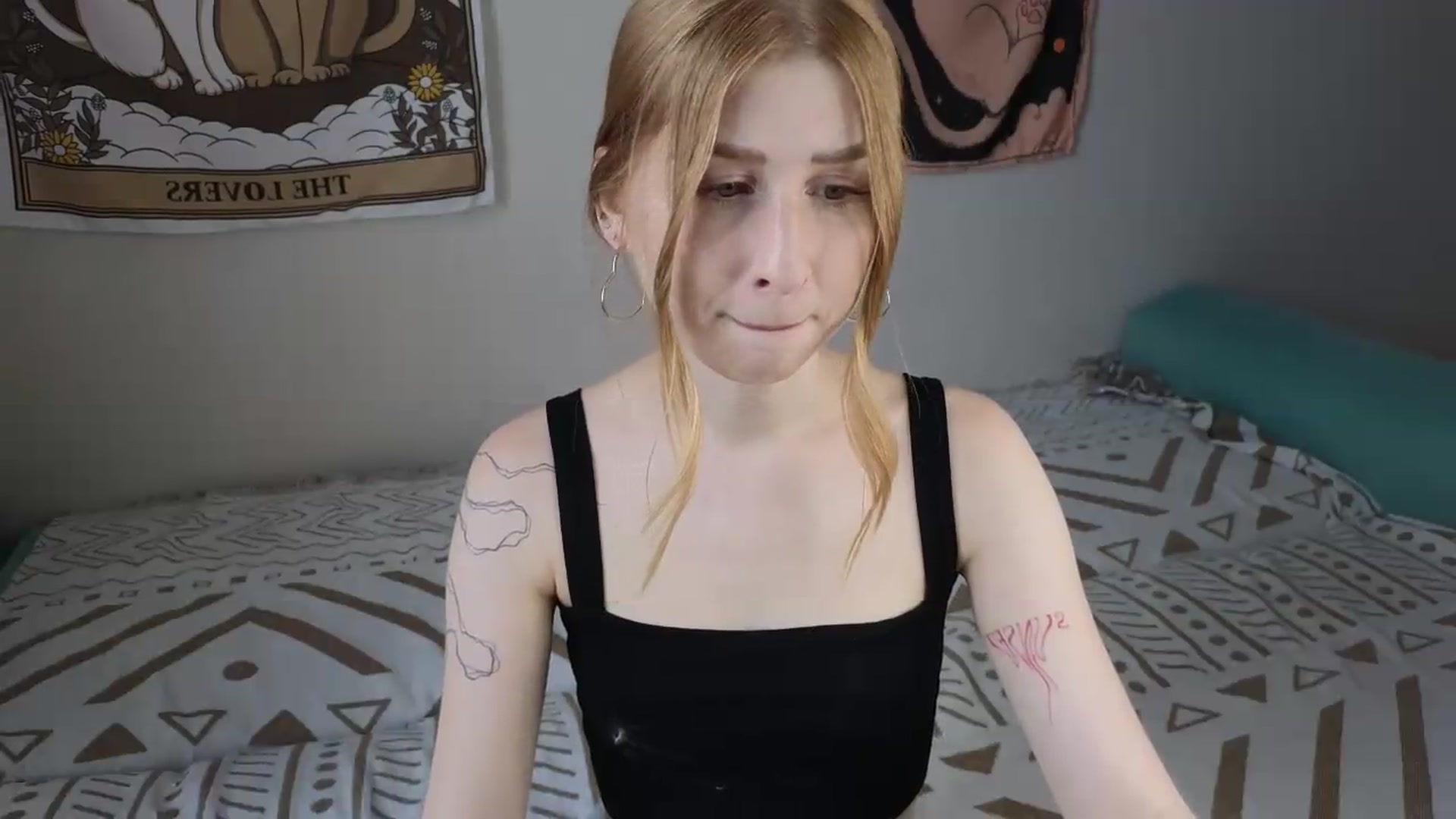 Gallery image thumbnail from ElonaGinger's myfreecams stream on, 07/29/2026, 11:08 image 10 of 20
