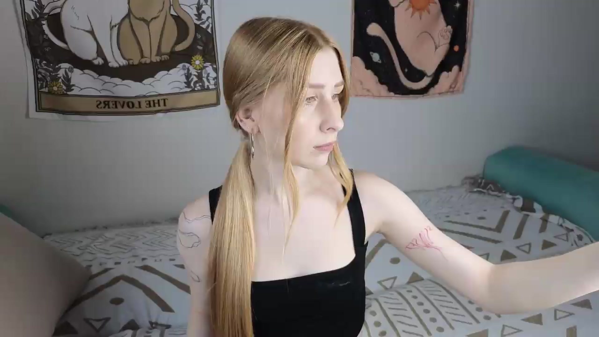 Gallery image thumbnail from ElonaGinger's myfreecams stream on, 07/29/2026, 12:28 image 1 of 20