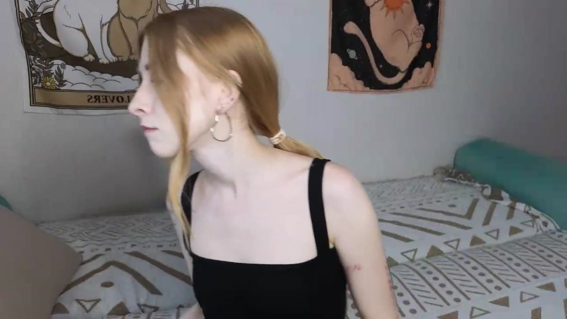 Gallery image thumbnail from ElonaGinger's myfreecams stream on, 07/29/2026, 12:51 image 7 of 20