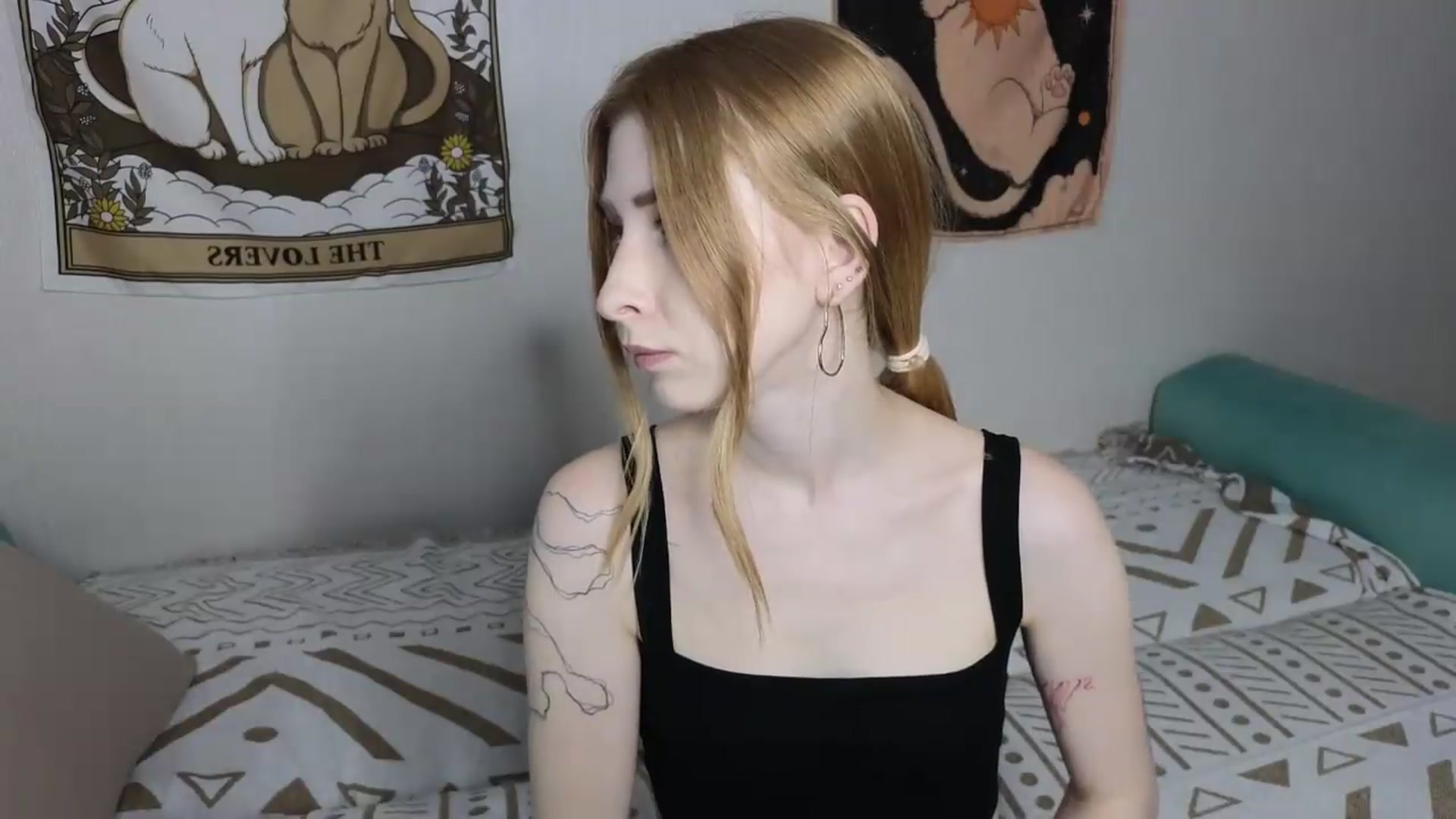 Gallery image thumbnail from ElonaGinger's myfreecams stream on, 07/29/2026, 12:51 image 17 of 20