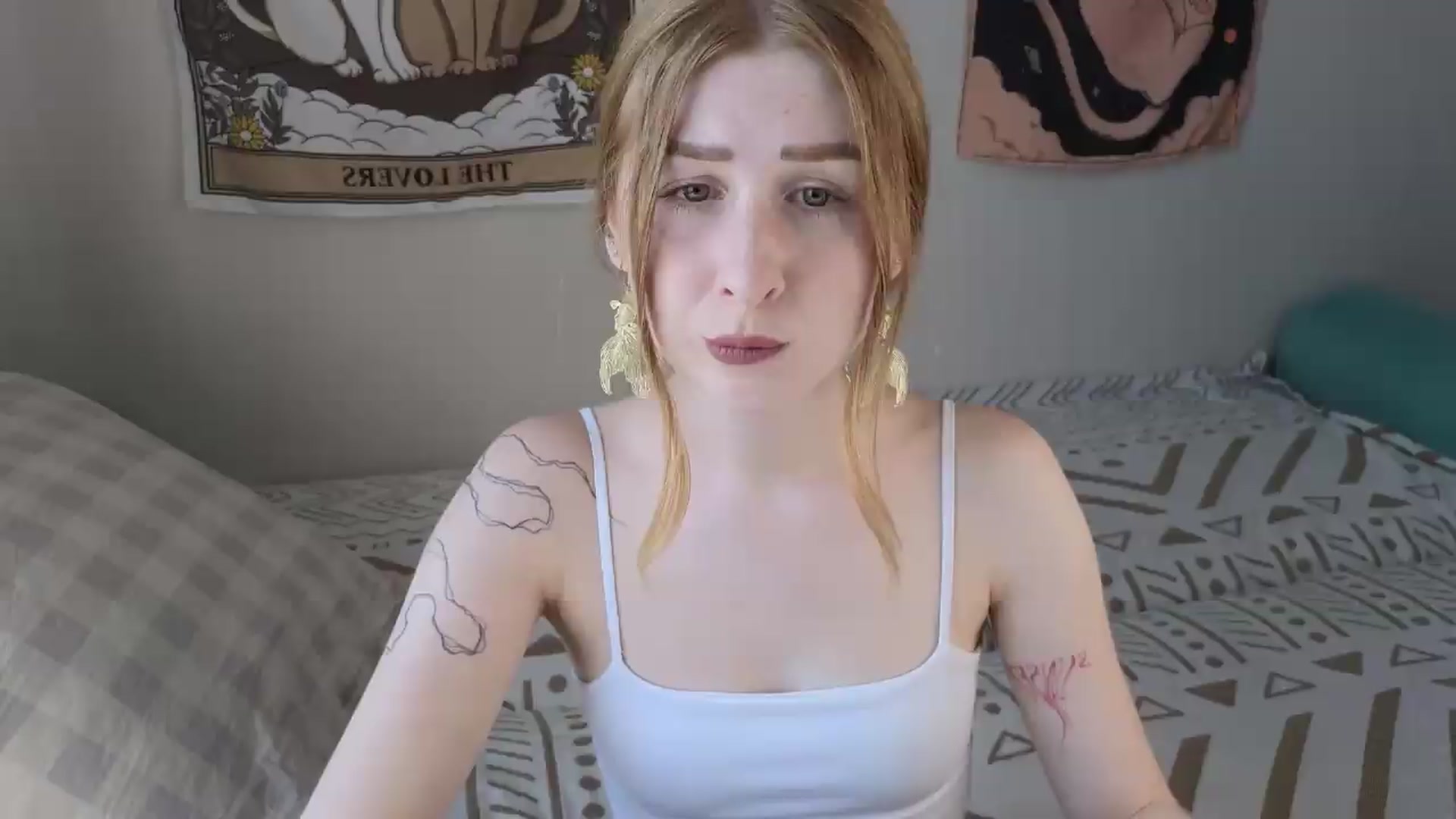 Gallery image thumbnail from ElonaGinger's myfreecams stream on, 08/05/2026, 13:48 image 9 of 20