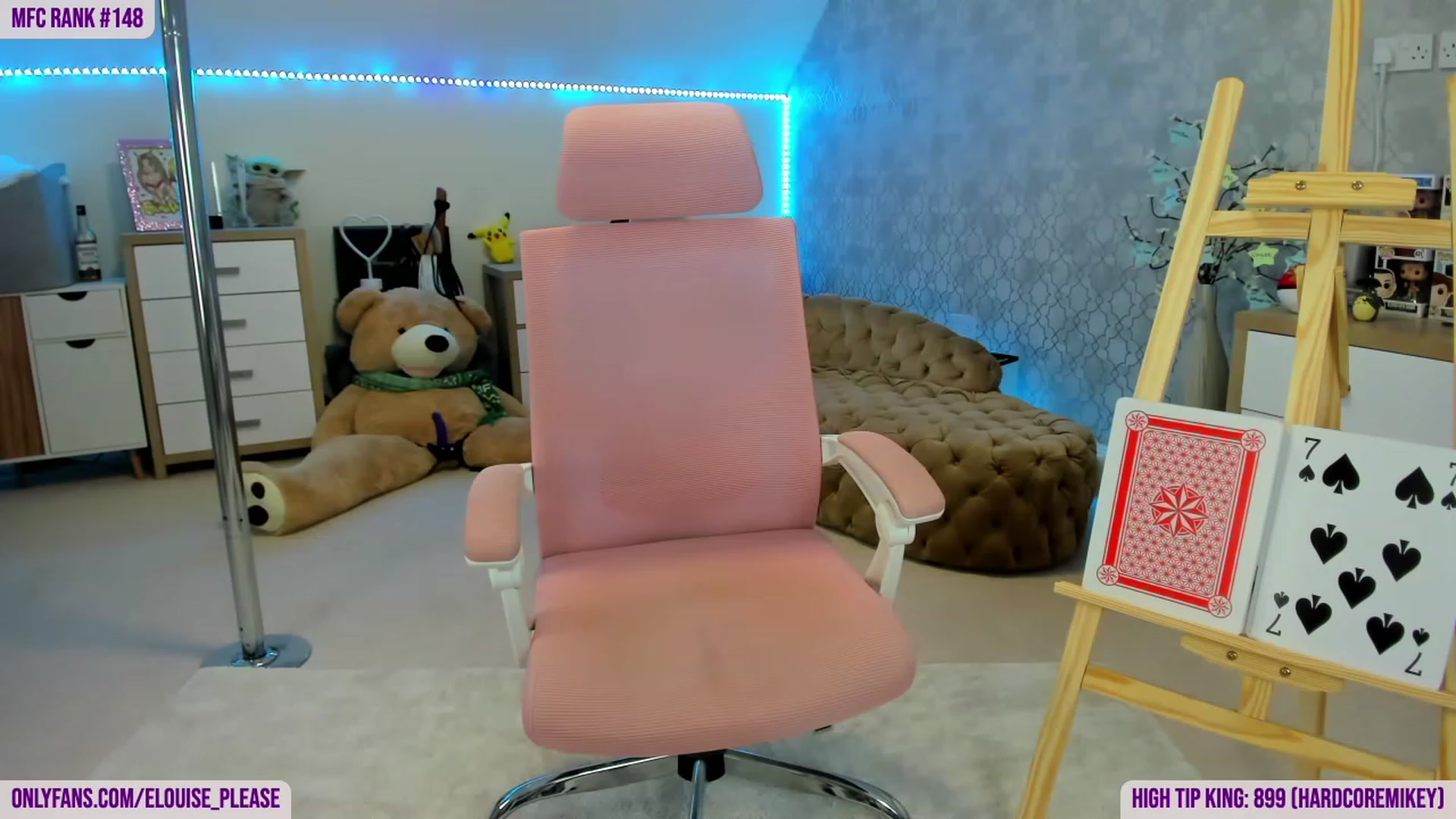Gallery image thumbnail from ElouisePlease's myfreecams stream on, 01/27/2023, 16:28 image 6 of 20