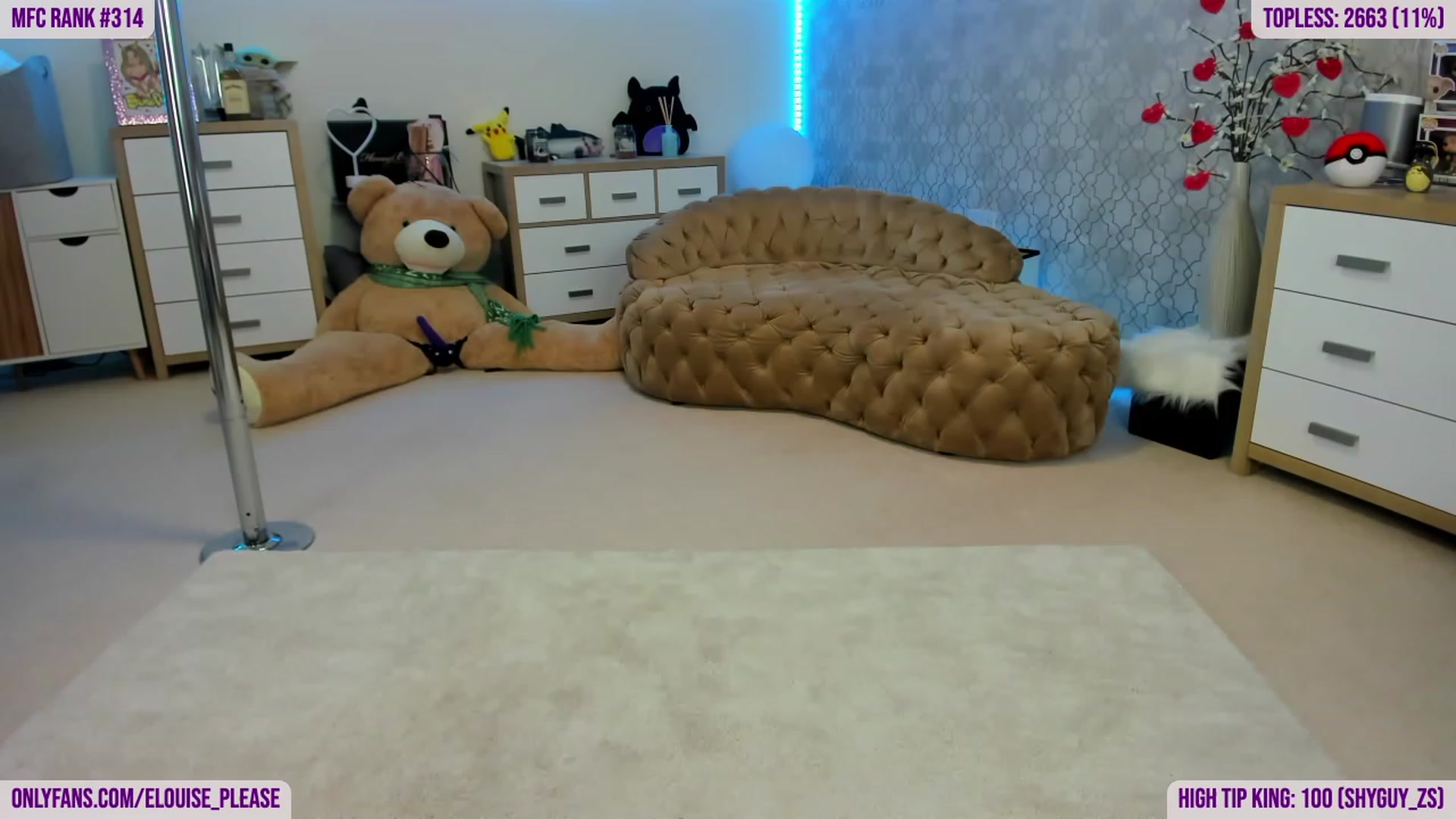 Gallery image thumbnail from ElouisePlease's myfreecams stream on, 02/27/2023, 15:47 image 13 of 20