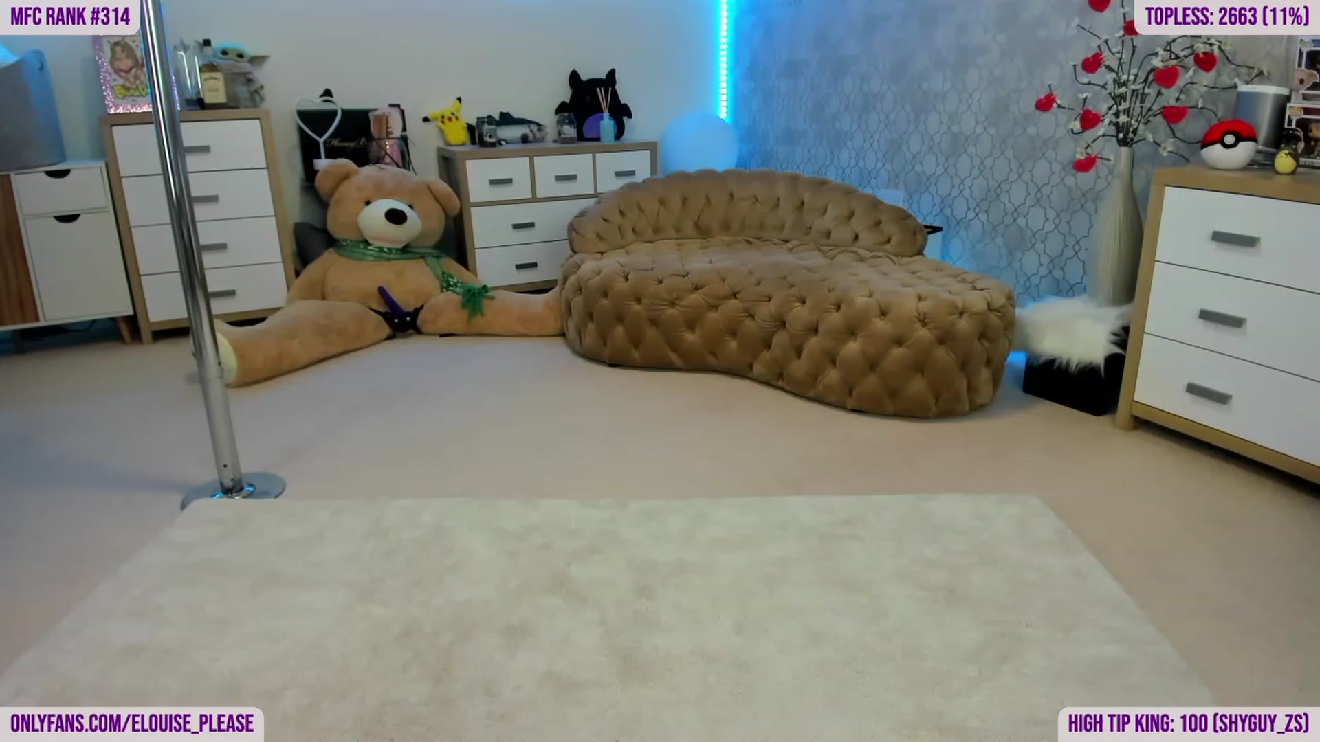 Gallery image thumbnail from ElouisePlease's myfreecams stream on, 02/27/2023, 15:47 image 14 of 20