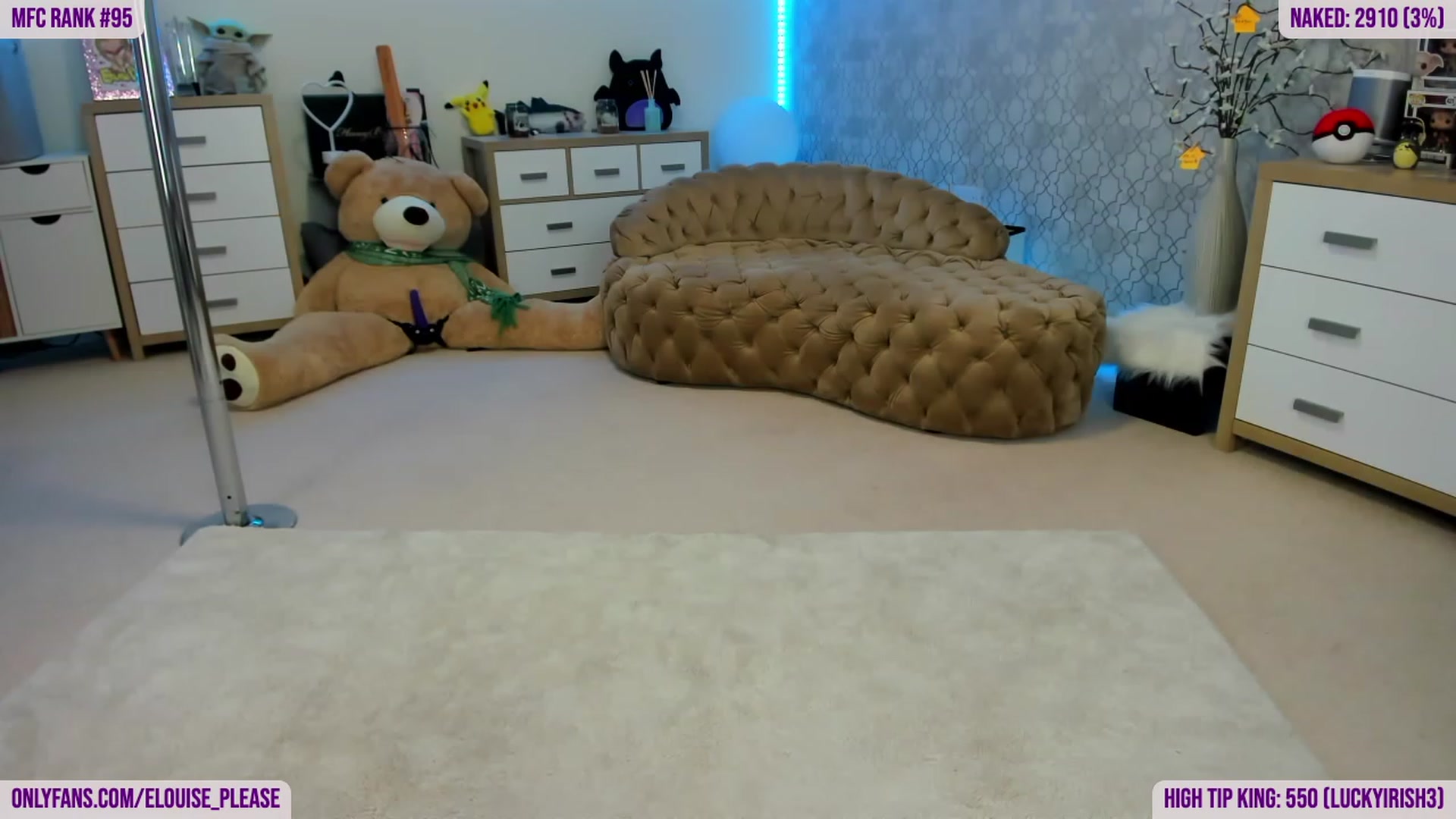 Gallery image thumbnail from ElouisePlease's myfreecams stream on, 03/03/2023, 16:37 image 3 of 20