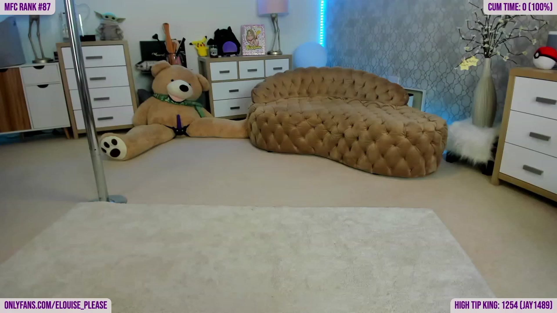 Gallery image thumbnail from ElouisePlease's myfreecams stream on, 05/03/2023, 15:48 image 8 of 20