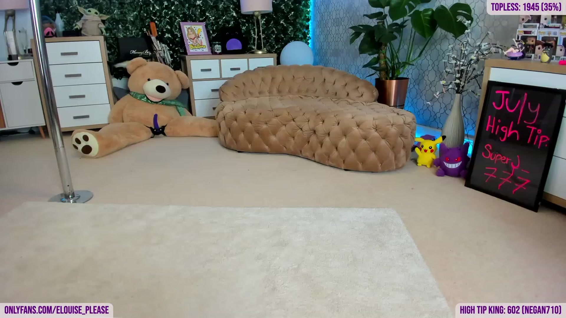 Gallery image thumbnail from ElouisePlease's myfreecams stream on, 07/07/2023, 10:47 image 16 of 20