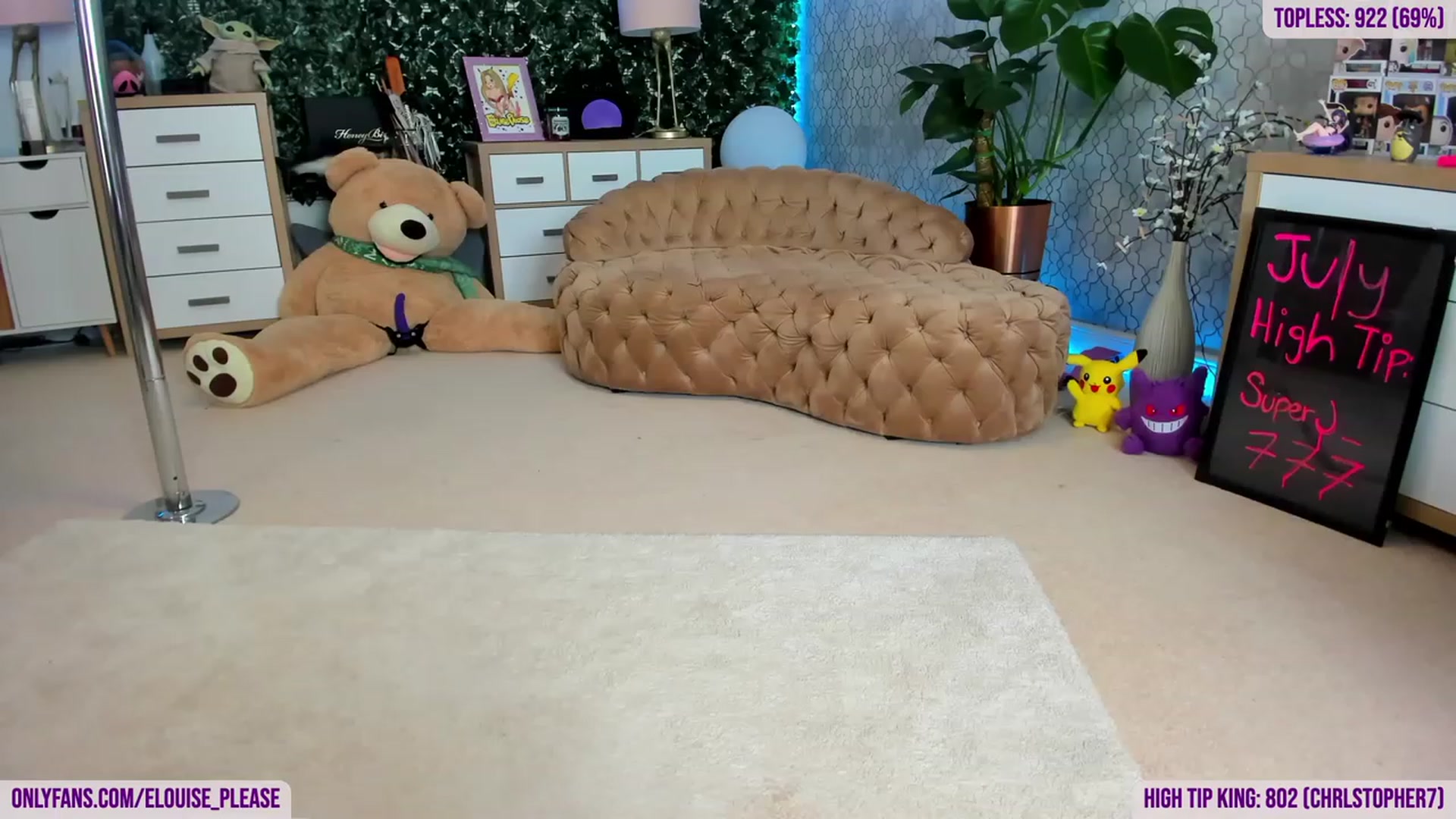 Gallery image thumbnail from ElouisePlease's myfreecams stream on, 07/07/2023, 13:06 image 7 of 20