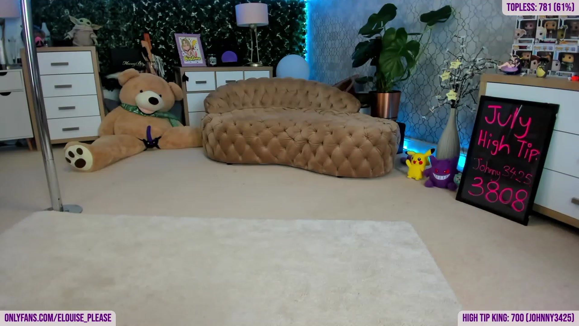 Gallery image thumbnail from ElouisePlease's myfreecams stream on, 07/18/2023, 10:40 image 18 of 20