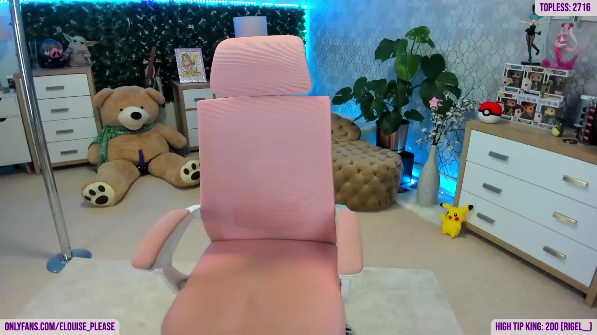 Gallery image thumbnail from ElouisePlease's myfreecams stream on, 01/08/2024, 16:05 image 18 of 20