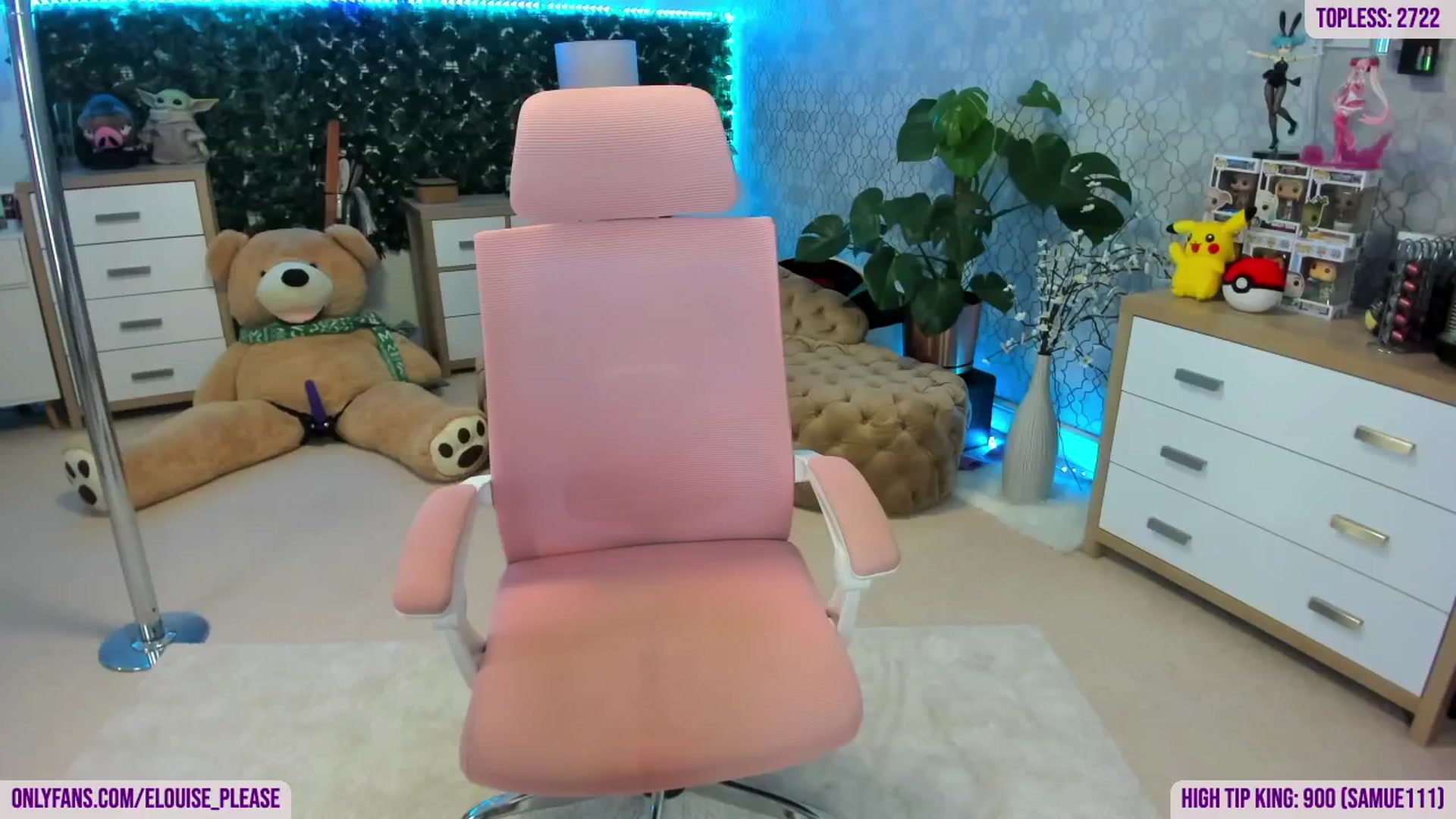 Gallery image thumbnail from ElouisePlease's myfreecams stream on, 02/19/2024, 18:25 image 8 of 20