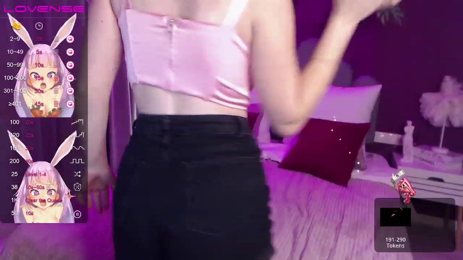 Gallery image thumbnail from ElsaJones's myfreecams stream on, 11/15/2022, 16:03 image 18 of 20