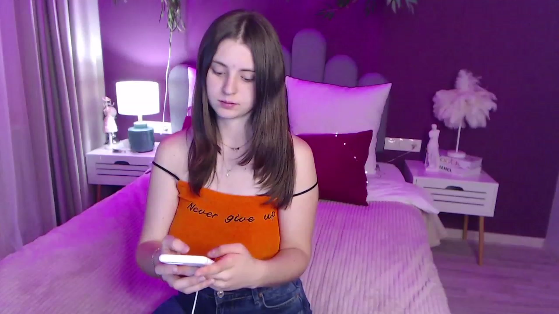 Gallery image thumbnail from ElsaJones's myfreecams stream on, 11/18/2022, 19:22 image 20 of 20